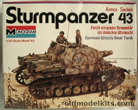 Monogram 1/32 Sturmpanzer 43 Brummbar 'Grizzly Bear' Tank, 7506-0300 plastic model kit